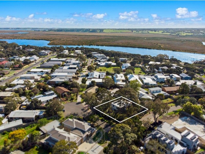 39 Wattlebird Crescent, Barwon Heads VIC 3227