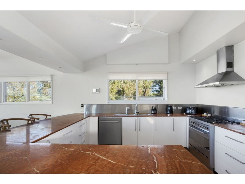 98 Carr Street, Barwon Heads VIC 3227