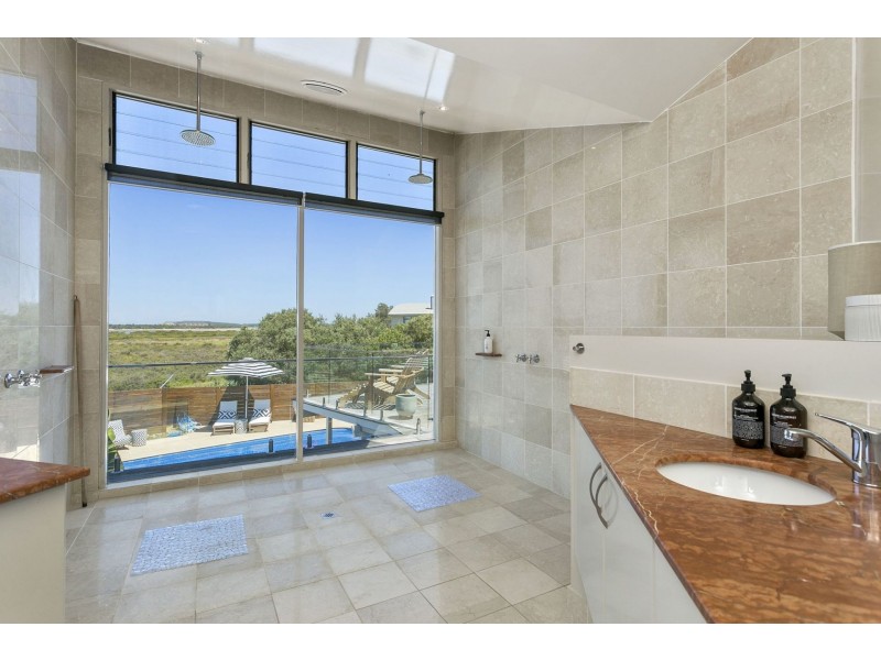 98 Carr Street, Barwon Heads VIC 3227