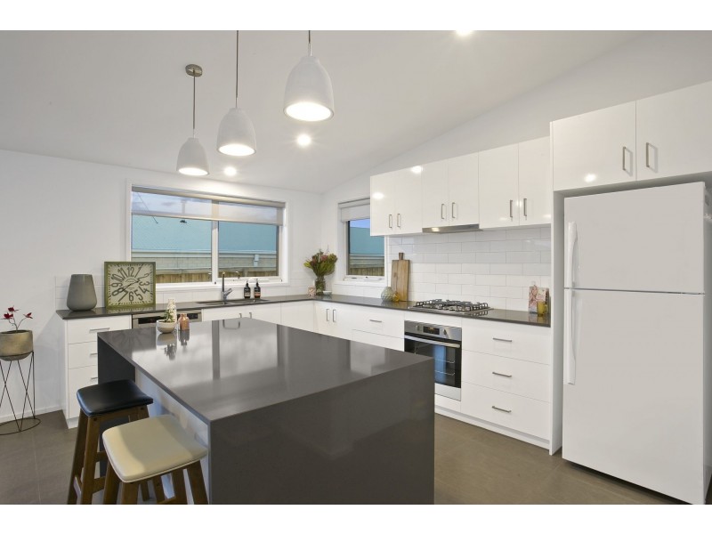 11 Baradine Drive, Ocean Grove VIC 3226