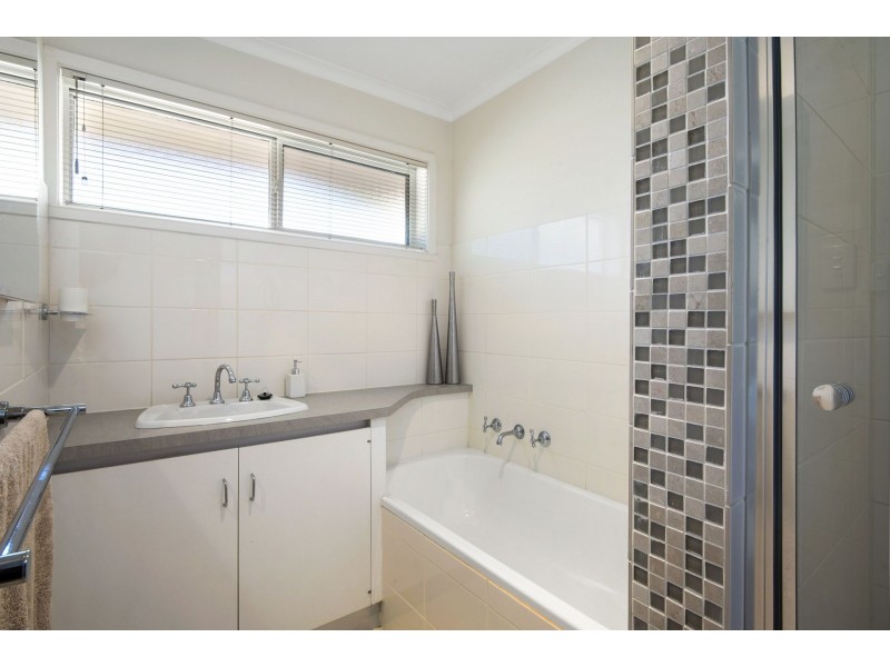 24 Von Nida Avenue, Barwon Heads VIC 3227