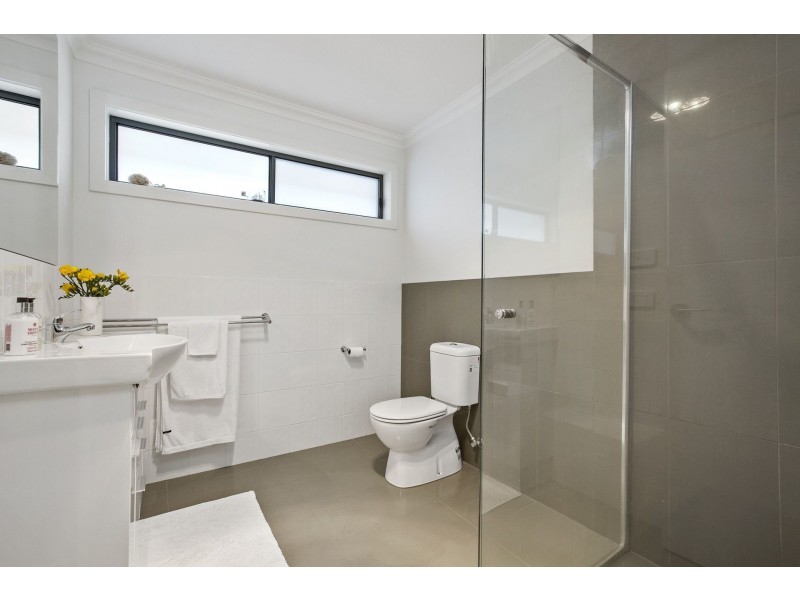 18A Edwards Point Road, St Leonards VIC 3223