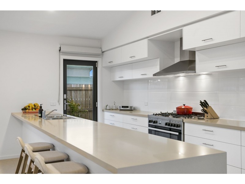 62-64 Peterho Boulevard, Point Lonsdale VIC 3225