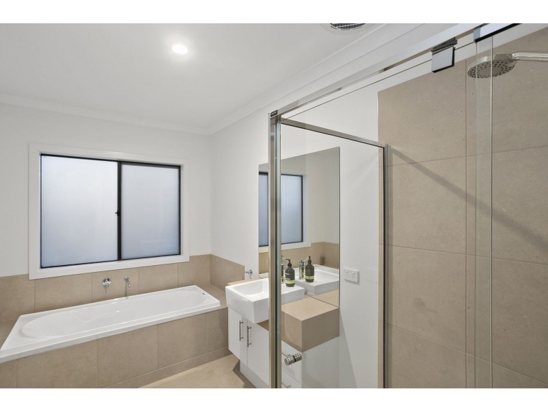 62-64 Peterho Boulevard, Point Lonsdale VIC 3225