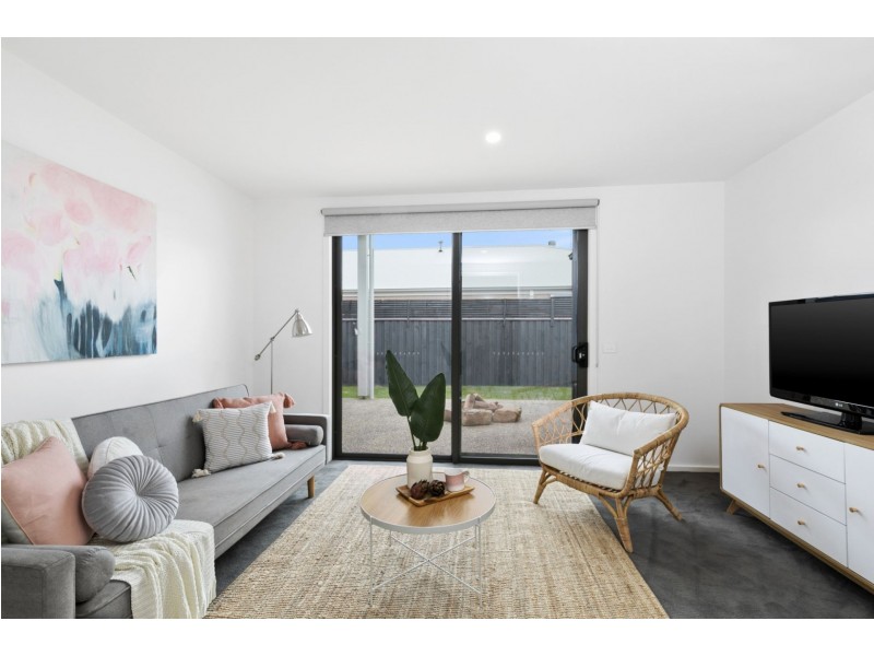 14 Shelburn Way, Ocean Grove VIC 3226