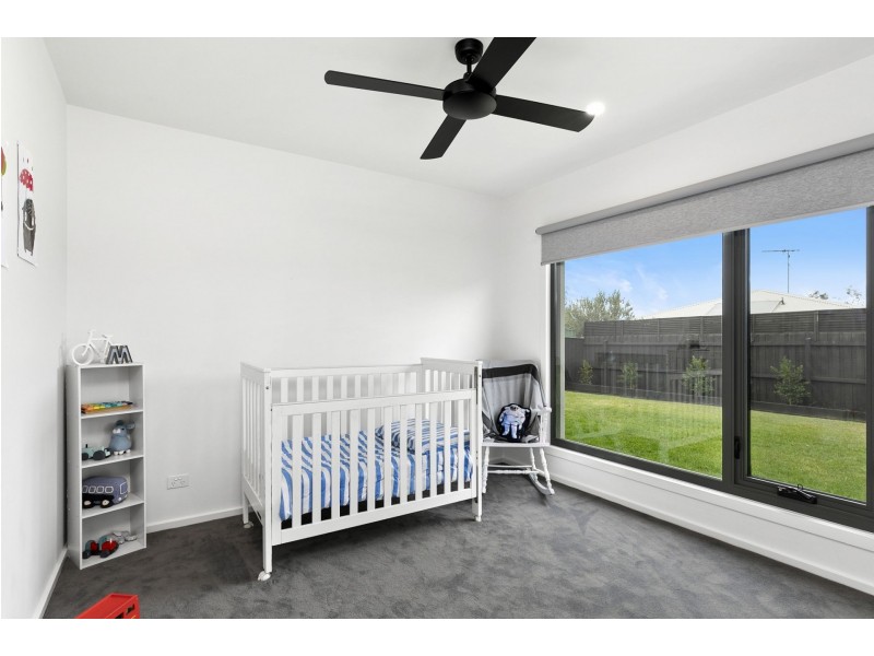 14 Shelburn Way, Ocean Grove VIC 3226