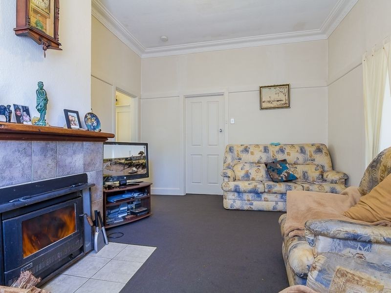 14 Charles Street, Koo Wee Rup VIC 3981