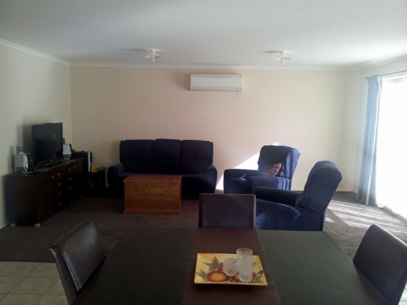 1/8a Henry Street, Koo Wee Rup VIC 3981