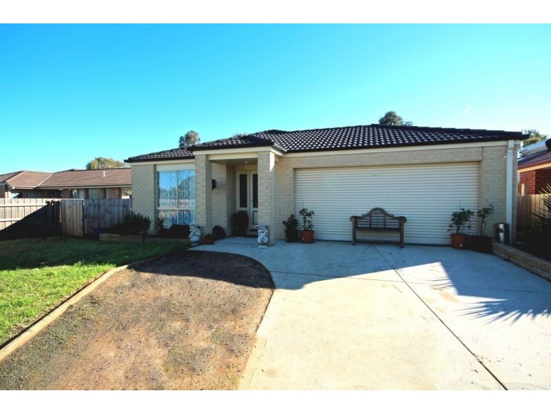 1/8a Henry Street, Koo Wee Rup VIC 3981