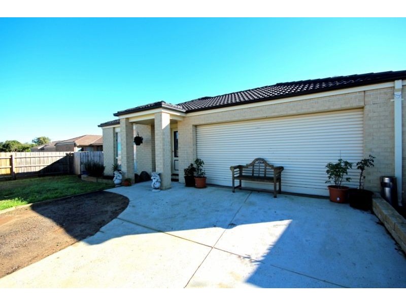 1/8a Henry Street, Koo Wee Rup VIC 3981