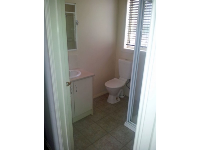 1/8a Henry Street, Koo Wee Rup VIC 3981