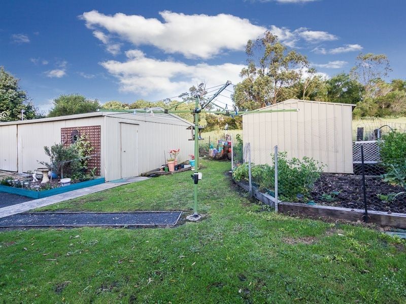 18 Davis Street, Nyora VIC 3987