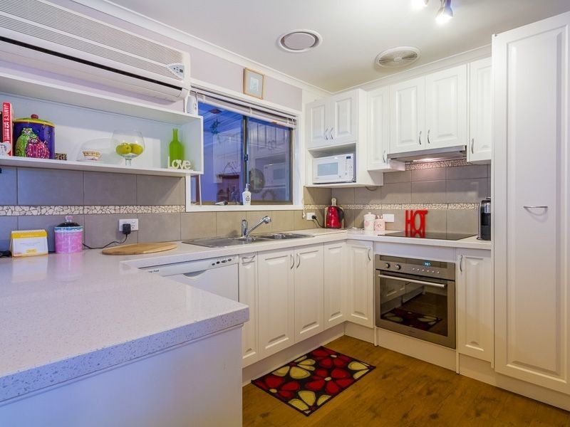 18 Davis Street, Nyora VIC 3987