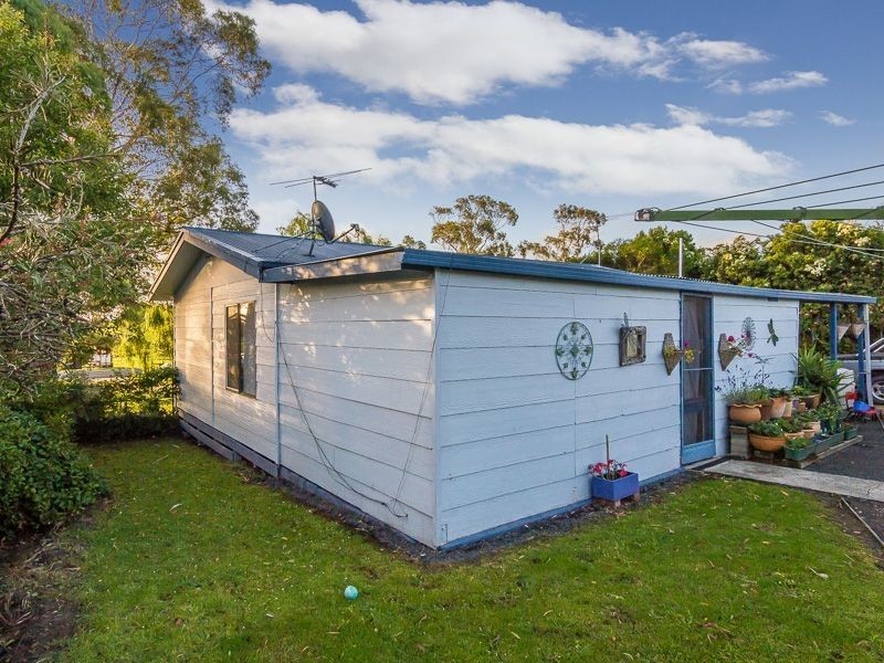 18 Davis Street, Nyora VIC 3987