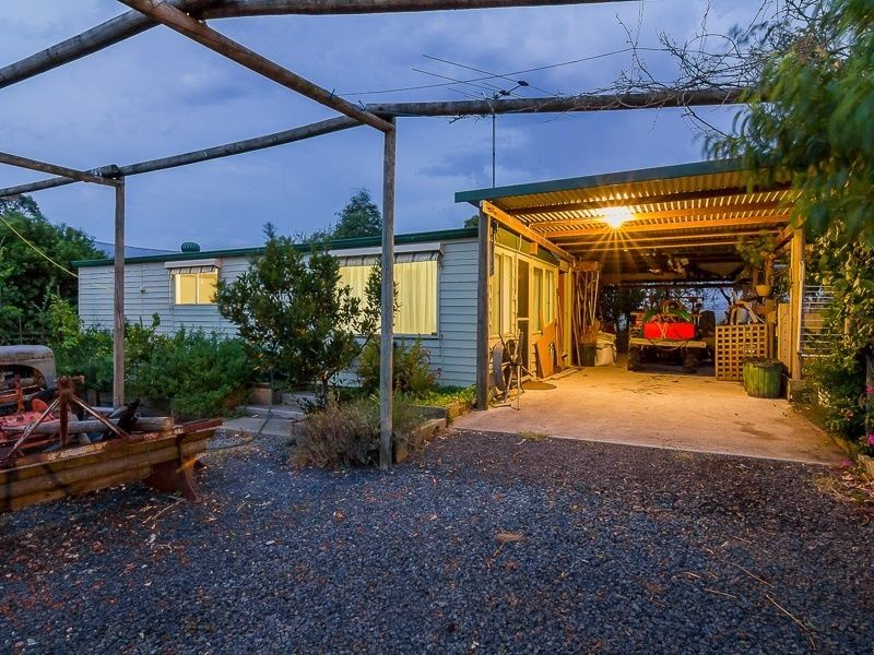 45 Henrys Road, Nyora VIC 3987