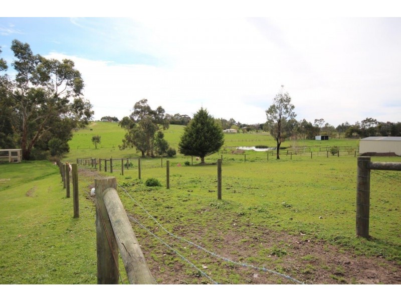 20 Hogans Road, Nyora VIC 3987