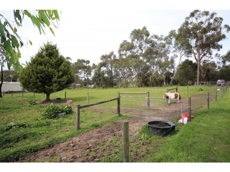 20 Hogans Road, Nyora VIC 3987