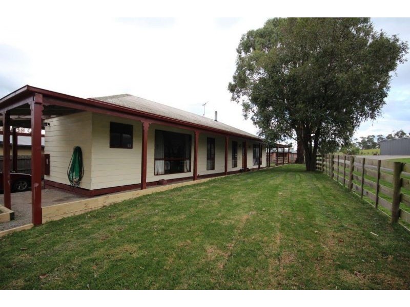 16 Berrys road, Nyora VIC 3987