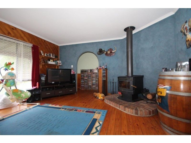 16 Berrys road, Nyora VIC 3987