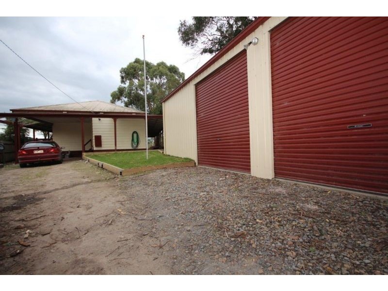 16 Berrys road, Nyora VIC 3987