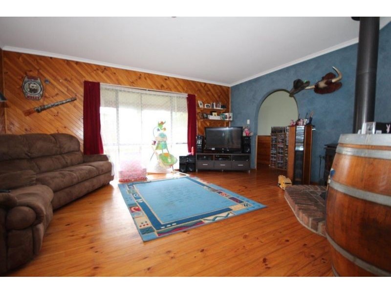 16 Berrys road, Nyora VIC 3987