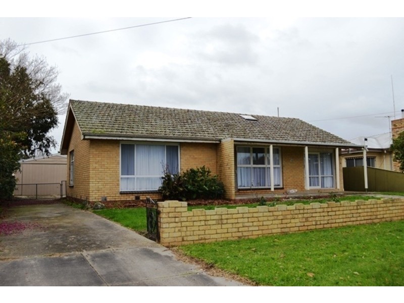 10 Station Street, Lang Lang VIC 3984