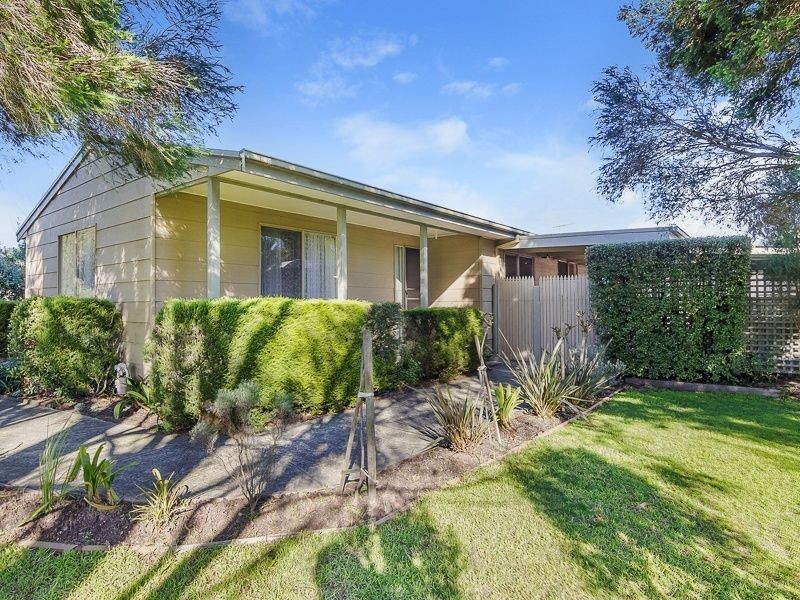 33 Station Street, Lang Lang VIC 3984