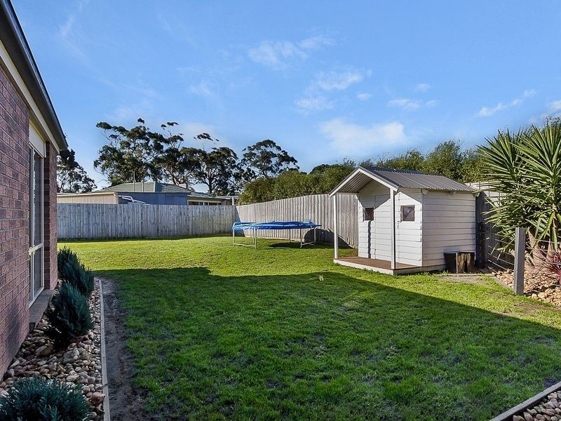 9 Cullen Drive, Lang Lang VIC 3984