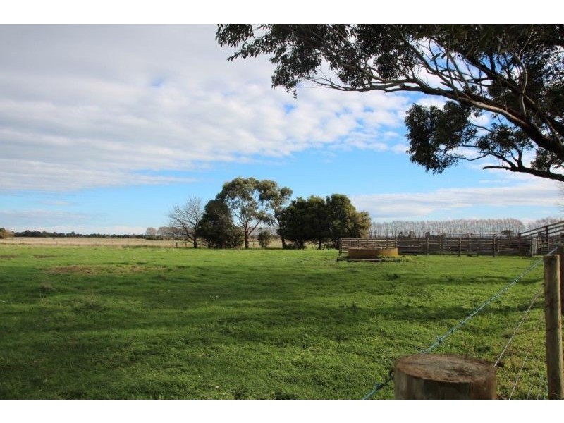 1350 Manks Road, Koo Wee Rup VIC 3981