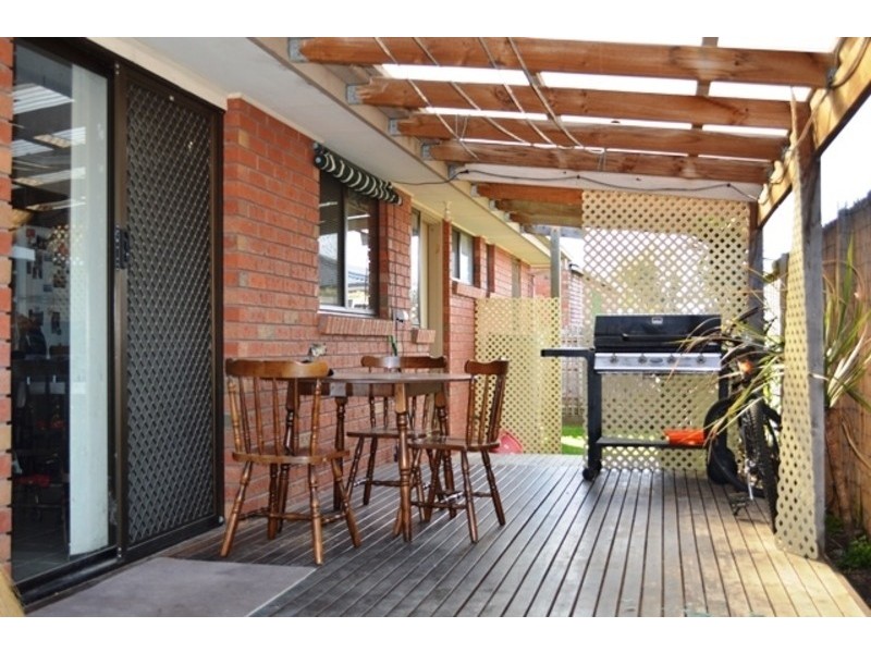 3/3 Boormani Crt, Koo Wee Rup VIC 3981