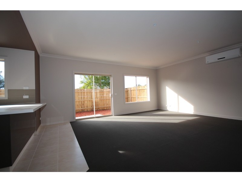 2/26 Salisbury, Lang Lang VIC 3984
