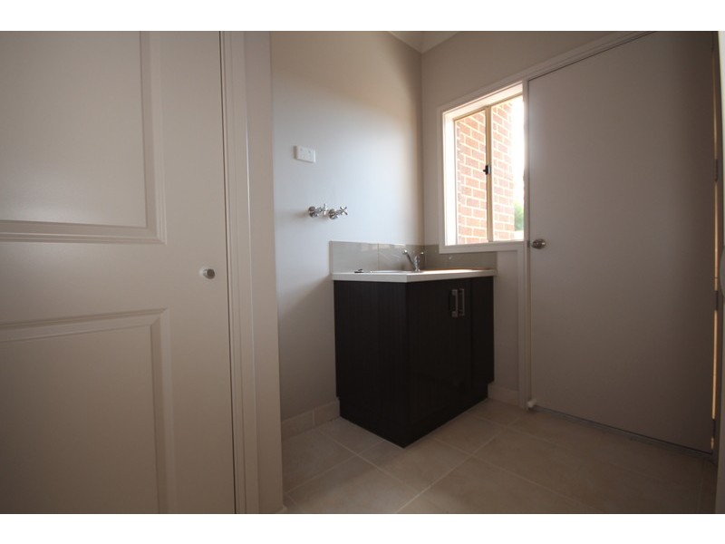 2/26 Salisbury, Lang Lang VIC 3984