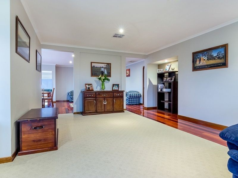 11 County Close, Koo Wee Rup VIC 3981