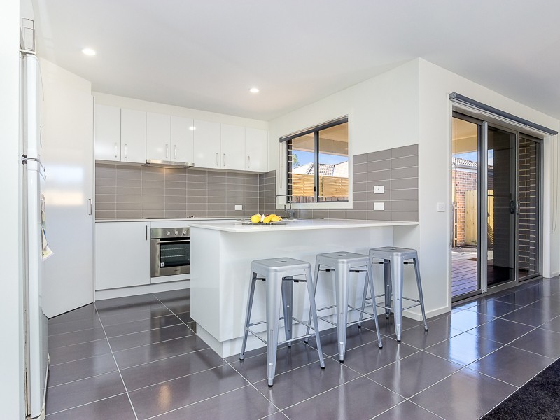 1/12 Henry Street, Koo Wee Rup VIC 3981