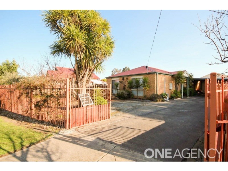 4 Alexandra Avenue, Koo Wee Rup VIC 3981