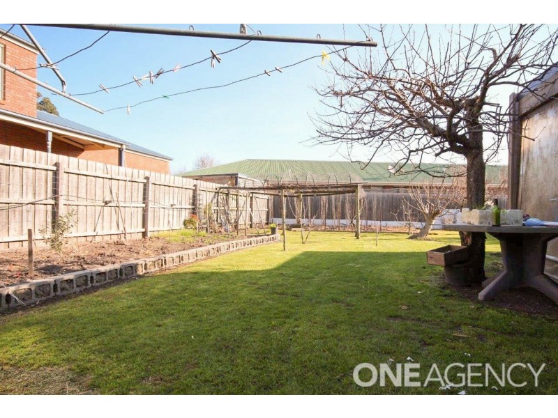 4 Alexandra Avenue, Koo Wee Rup VIC 3981