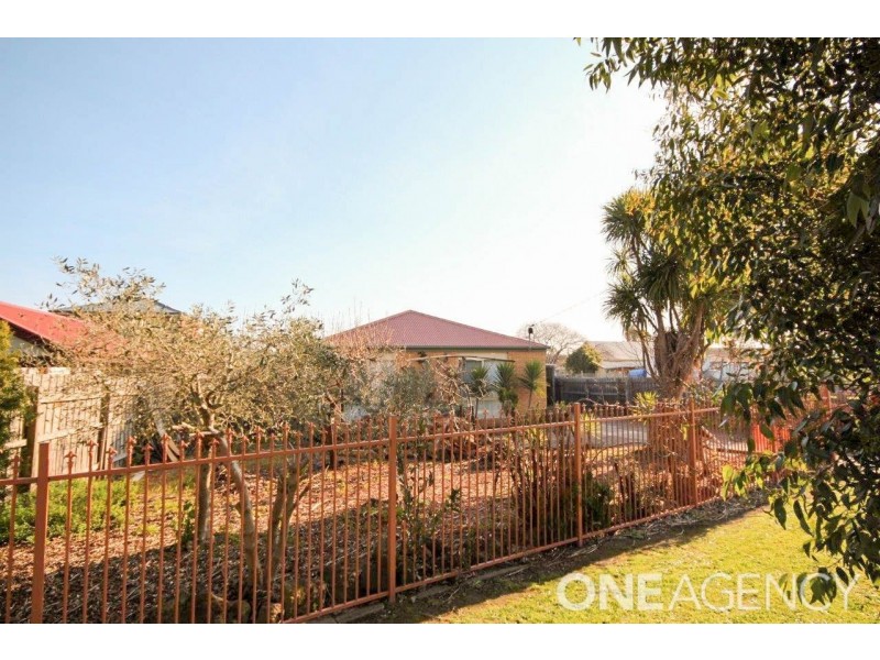 4 Alexandra Avenue, Koo Wee Rup VIC 3981