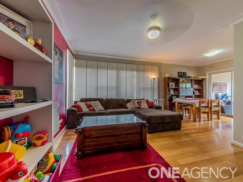 64 Henry Street, Koo Wee Rup VIC 3981