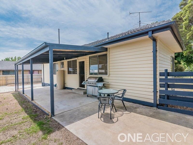 17 Station Street, Lang Lang VIC 3984