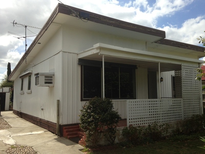 42 Henry Street, Koo Wee Rup VIC 3981