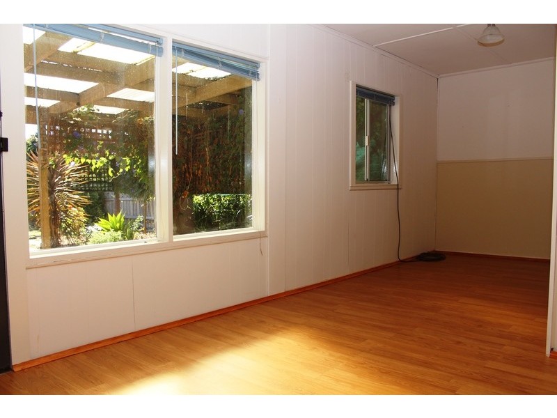 42 Henry Street, Koo Wee Rup VIC 3981