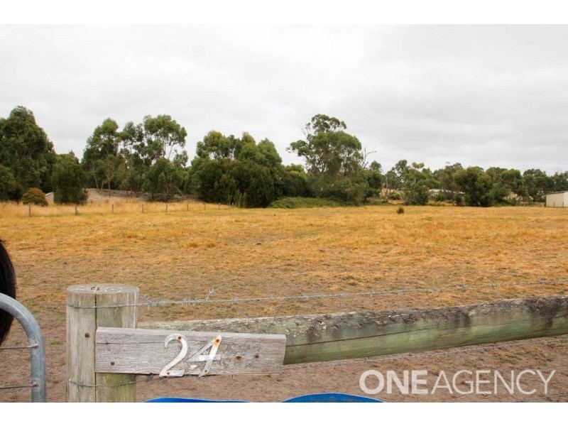 24 Follett Drive, Nyora VIC 3987