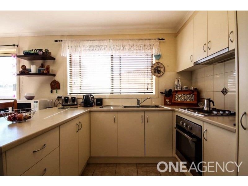 1/8a Henry Street, Koo Wee Rup VIC 3981