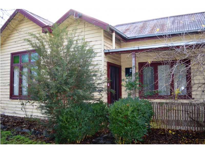 15 Sybella Ave, Koo Wee Rup VIC 3981