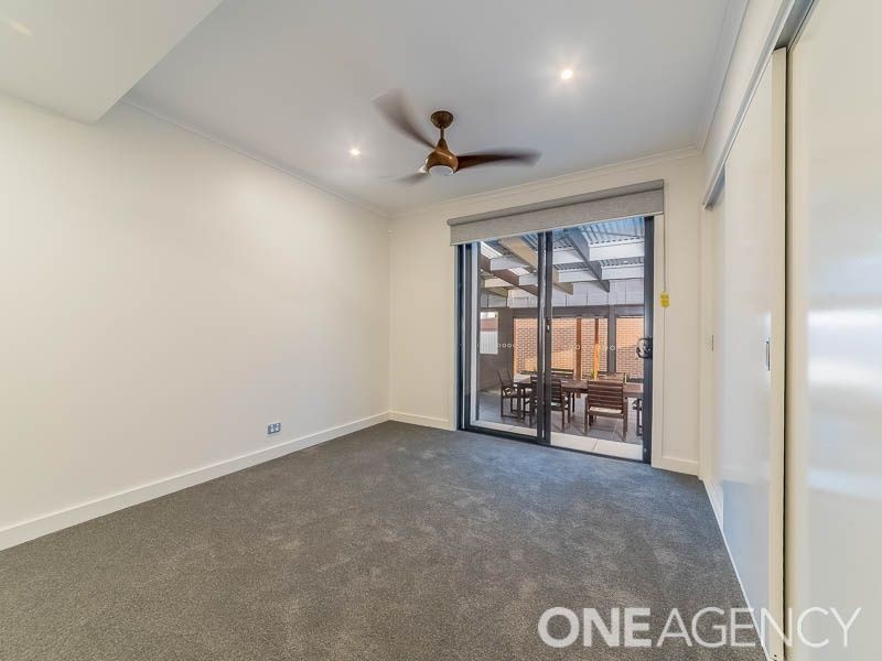 1/27 Henry Street, Koo Wee Rup VIC 3981