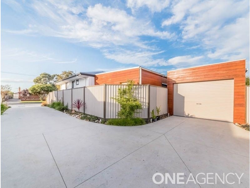 1/27 Henry Street, Koo Wee Rup VIC 3981
