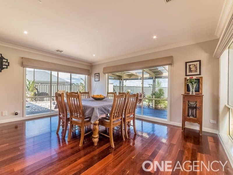 41 Gainsborough Avenue, Lang Lang VIC 3984