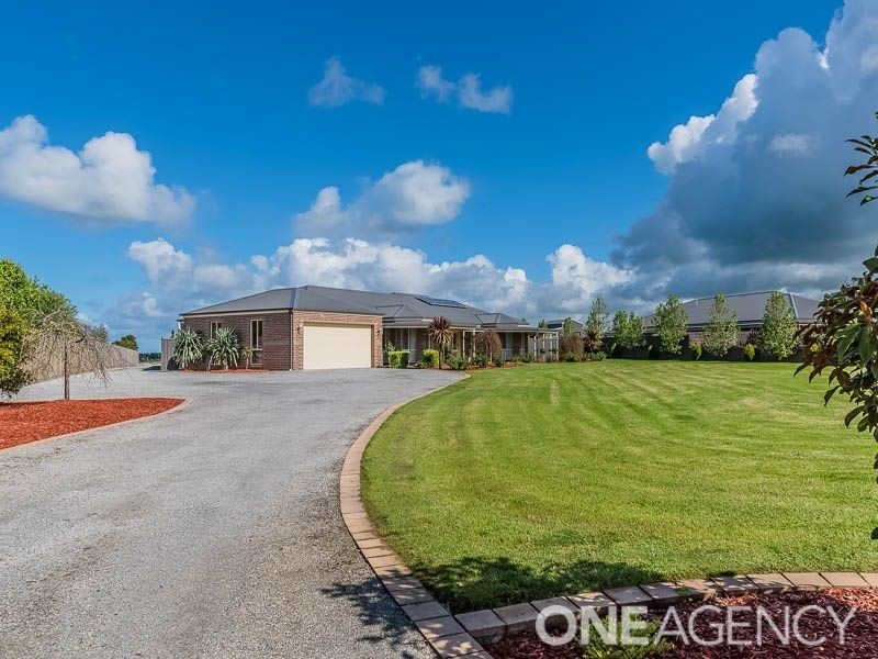41 Gainsborough Avenue, Lang Lang VIC 3984