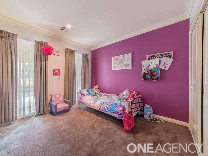 41 Gainsborough Avenue, Lang Lang VIC 3984