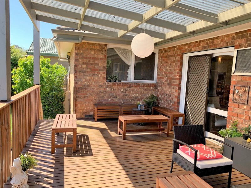 27 Whitford Way, Frankston VIC 3199